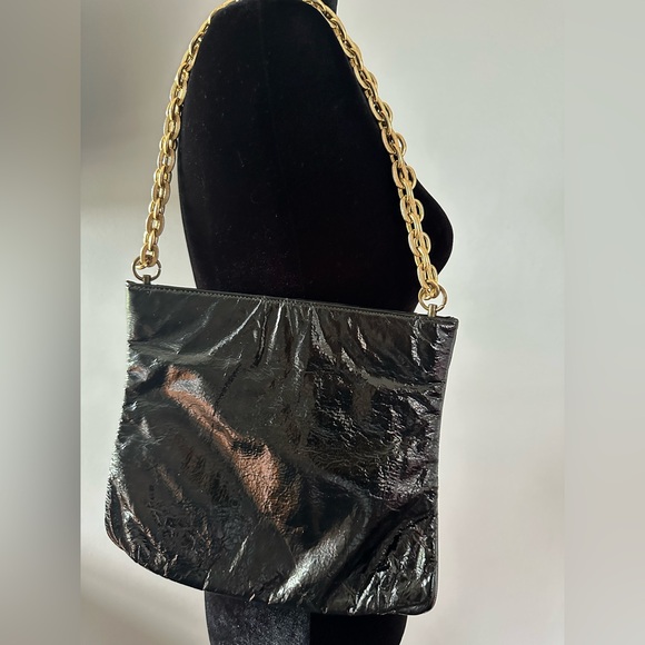Elegant Black Women's Bag with Gold Chain - Picture 3 of 11